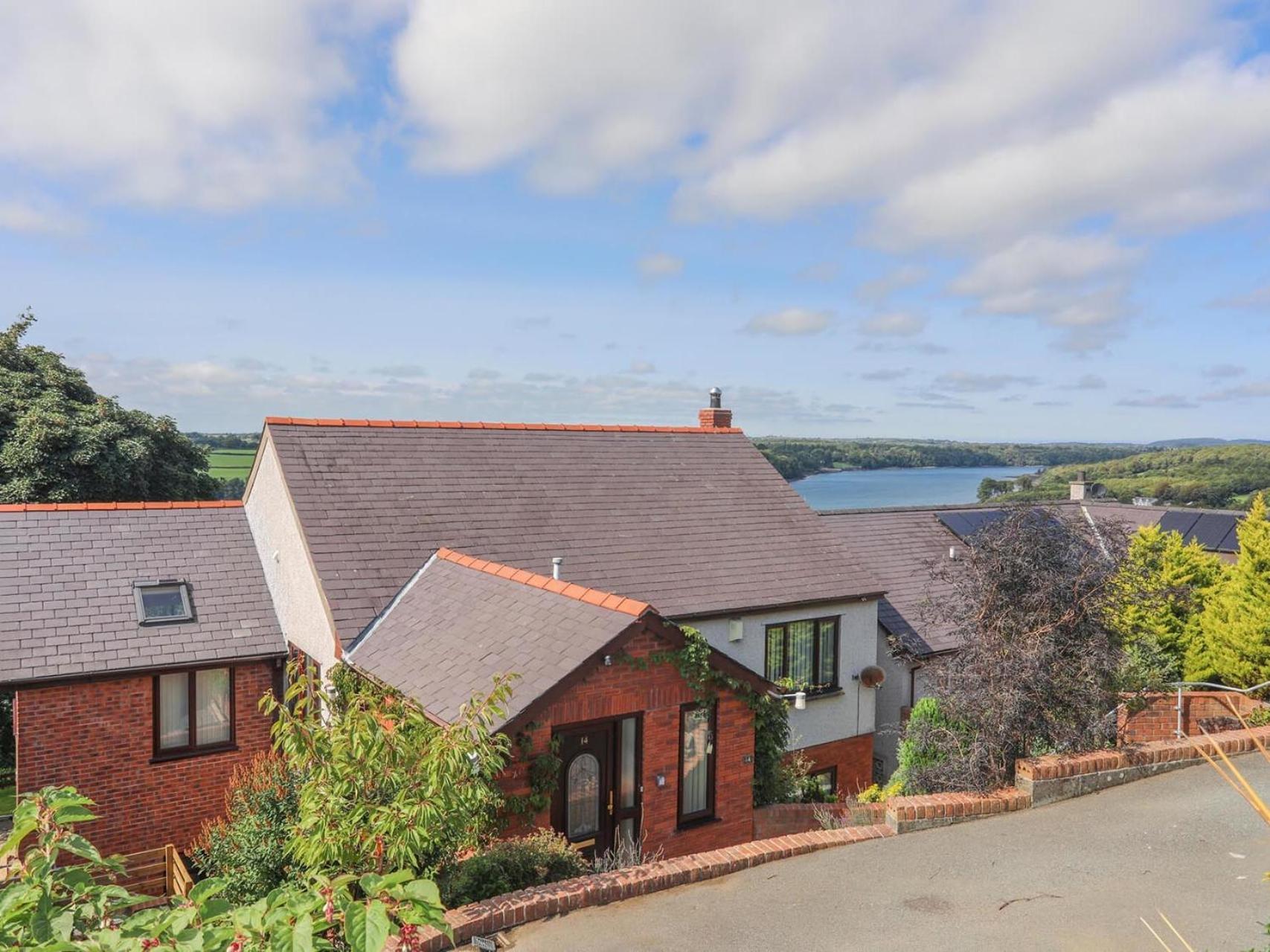 Gwylan Uchaf Villa Y Felinheli Eksteriør bilde